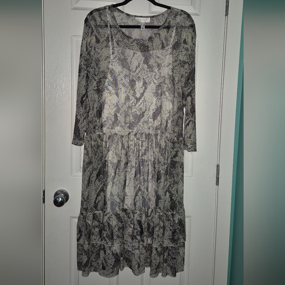 Addition Elle Monochrome Snake Print Top